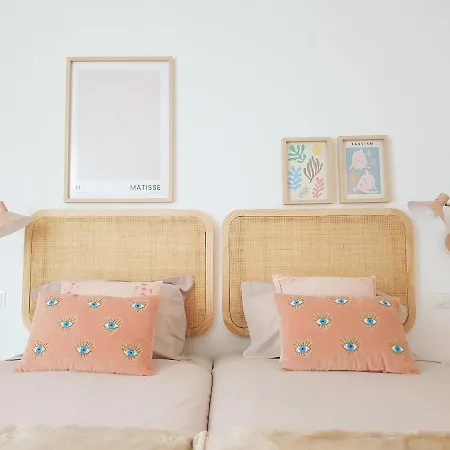Bright And Modern Apartment In Bilbao City Center Esterno foto
